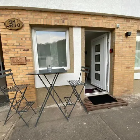 Kleine-romantische Parkplatz Vor Dem Haus! アパート