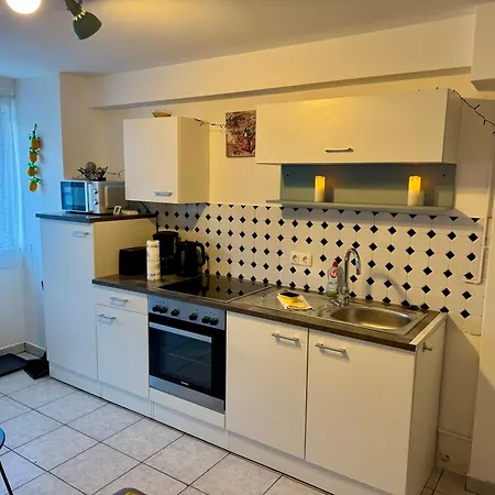 Апартаменты Kleine-romantische Parkplatz Vor Dem Haus! *