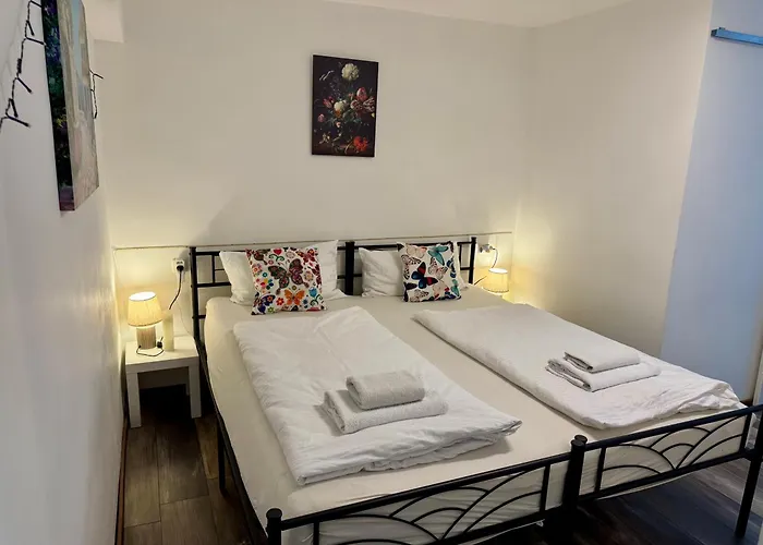 Kleine-romantische Parkplatz Vor Dem Haus! Апартаменты